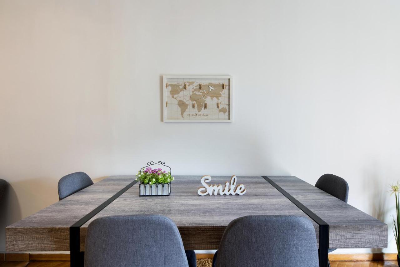 Panoramic View Apartment Next To Acropolis เอเธนส์ ภายนอก รูปภาพ